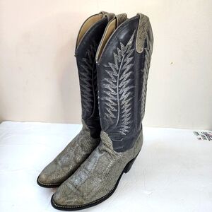 Men's Gray and Black Western Boots